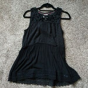 Black flowy Knox Rose tank top.